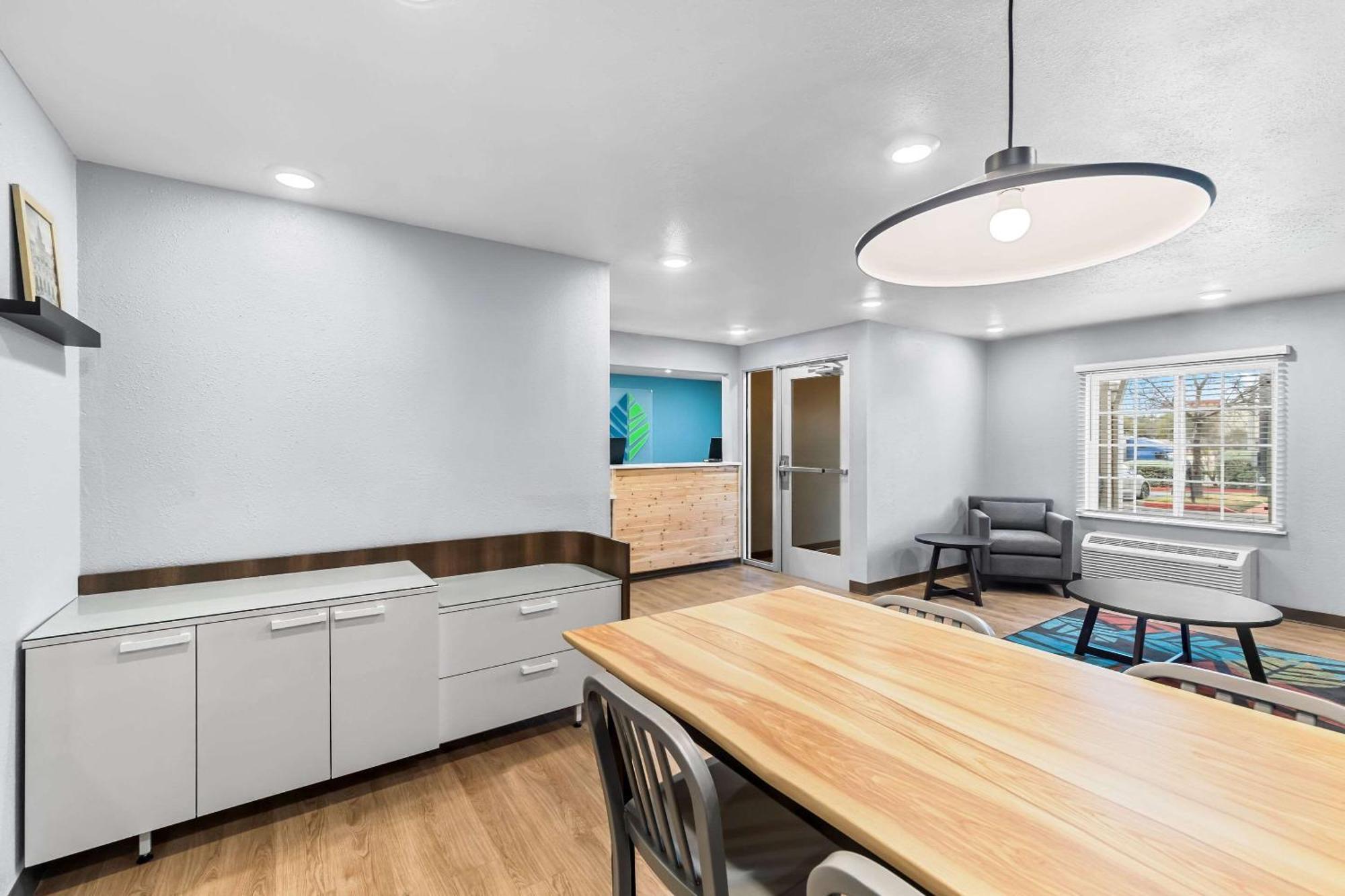 Woodspring Suites Austin North I-35 المظهر الخارجي الصورة